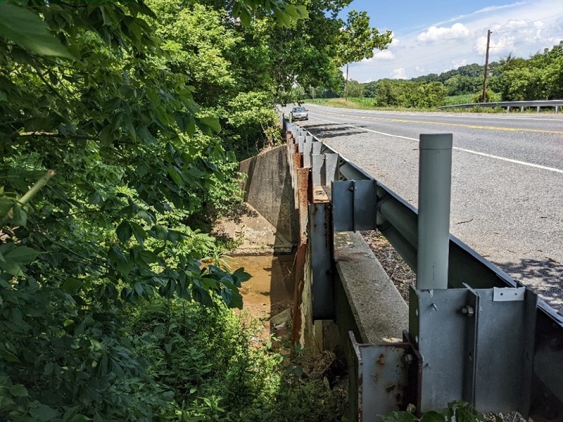 Side view of the MD 17 bridge over Middle Creek.