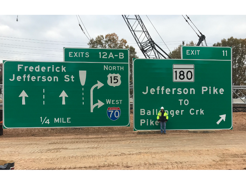 New road signs installed on northbound US 15. (November 2019)